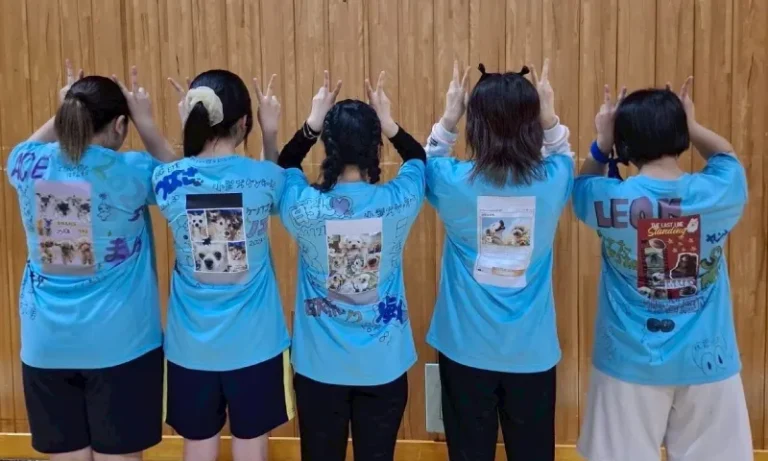 栃木県K専門学校さま クラスTシャツ制作事例（リラックスドライTシャツ）
