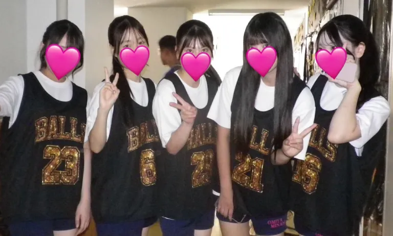 埼玉県O高等学校さま クラスTシャツ制作事例（ドライメッシュビブス）