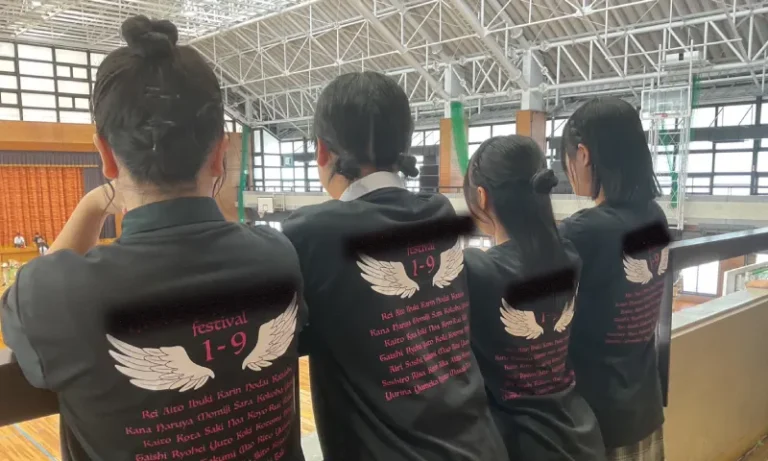 福岡県H高等学校1年9組さま クラスTシャツ制作事例（スーパードライTシャツ）