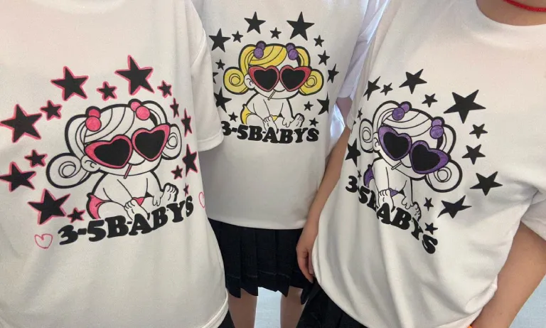 大阪府H高等学校3年5組さま クラスTシャツ制作事例（スーパードライTシャツ）