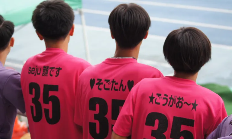 香川県T高等学校3年5組さま クラスTシャツ制作事例（スーパードライTシャツ）